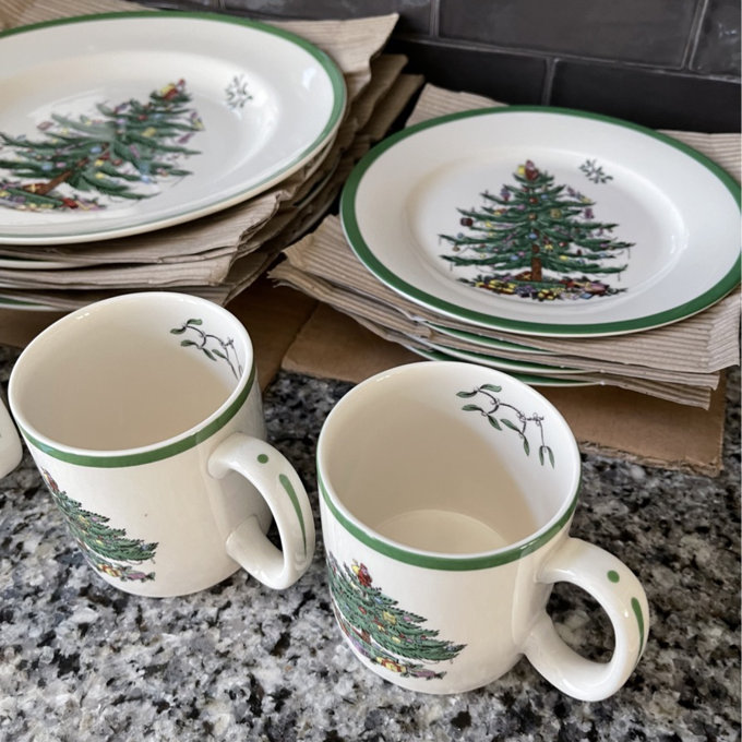 Spode Christmas Tree 12-Piece Dinnerware Set with Plates & Mugs
